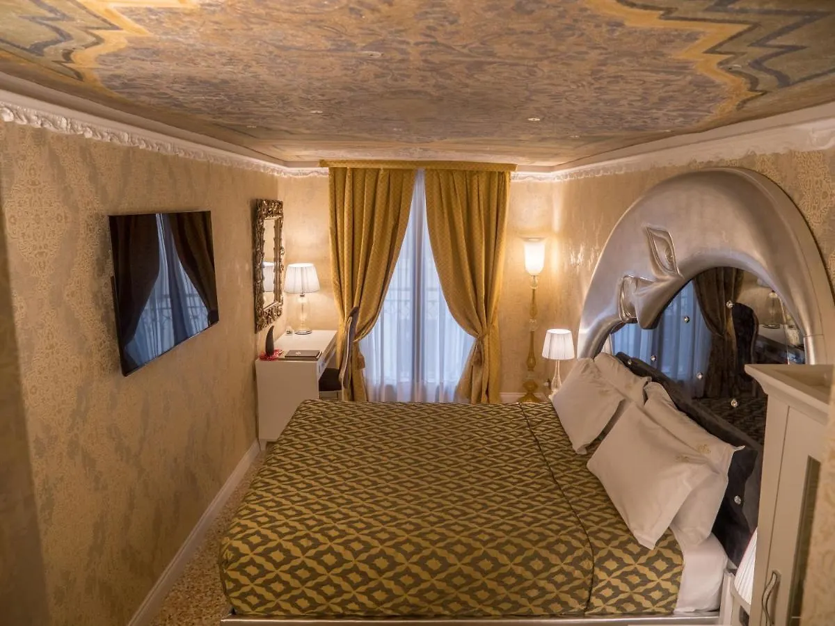 Ego' Boutique Hotel - The Silk Road Venice 4*,  Italy